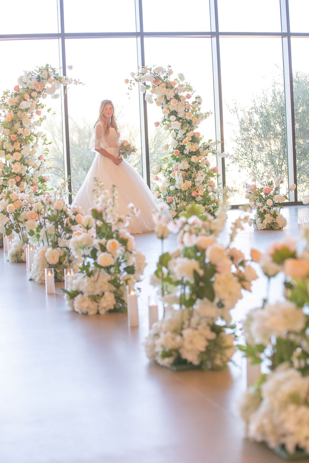 The Alice Floral Pillars