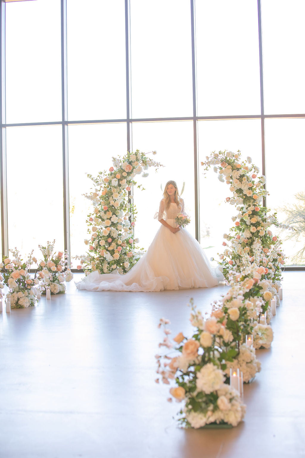 The Alice Floral Pillars